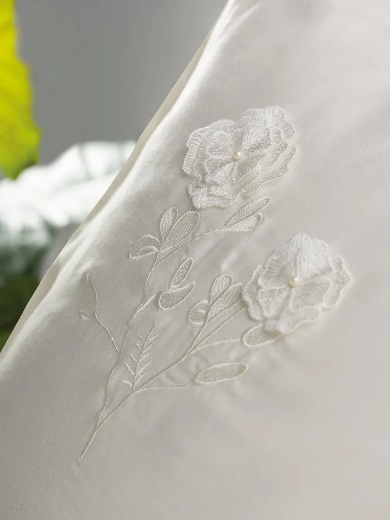 3D Embroidered Satin Double Duvet Cover Set Pure Ecru[2].webp