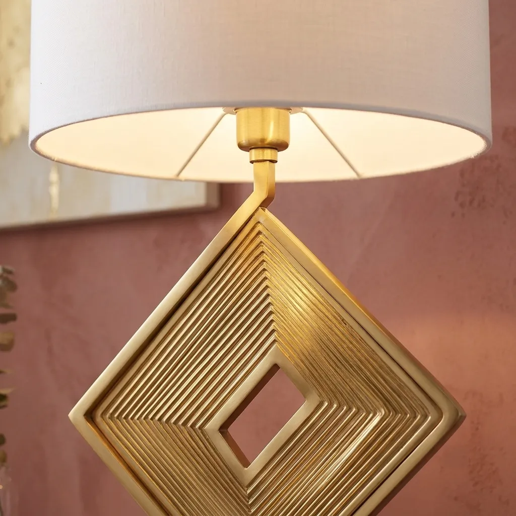 Table Lamp T22320[3].webp