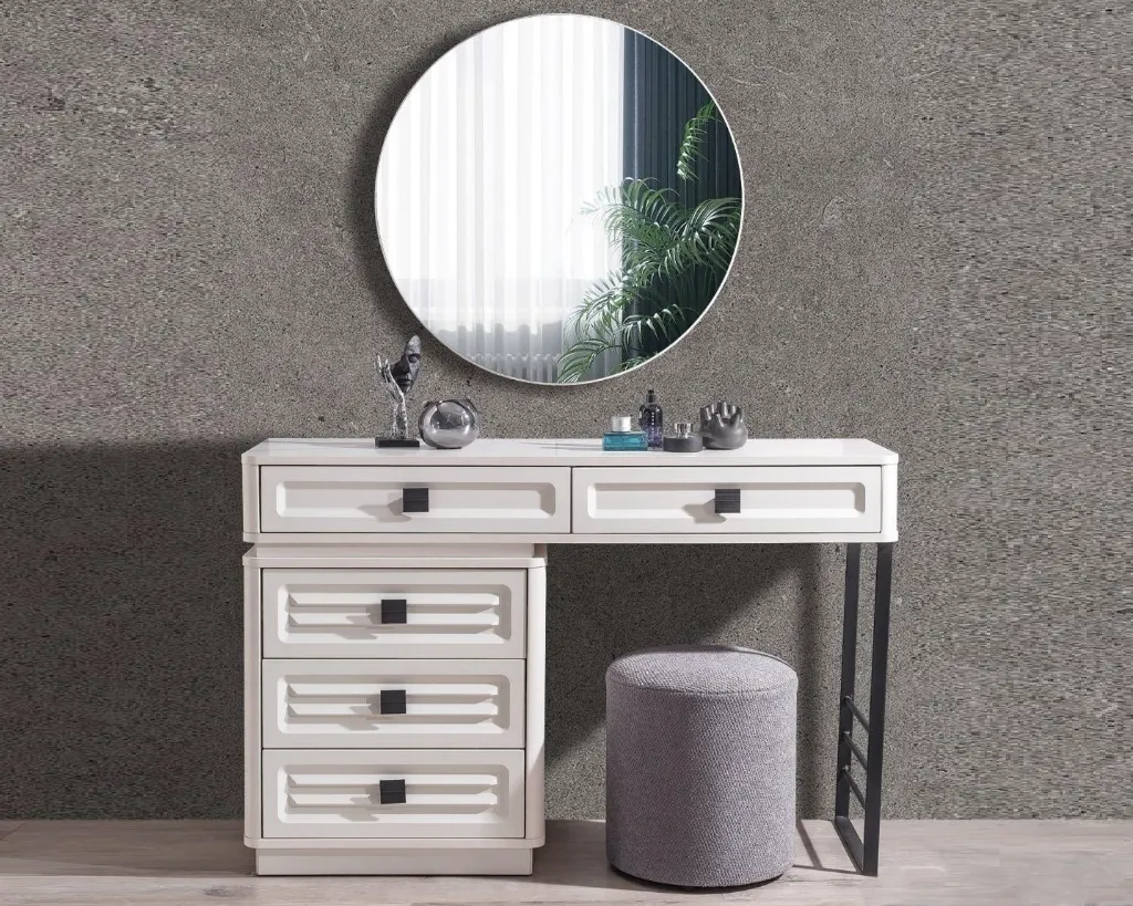 Dior Dressing Table[2].webp