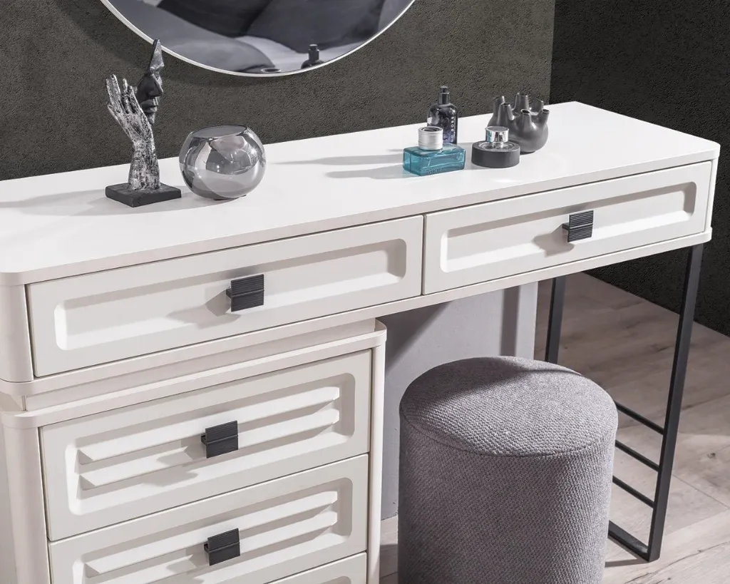 Dior Dressing Table[4].webp