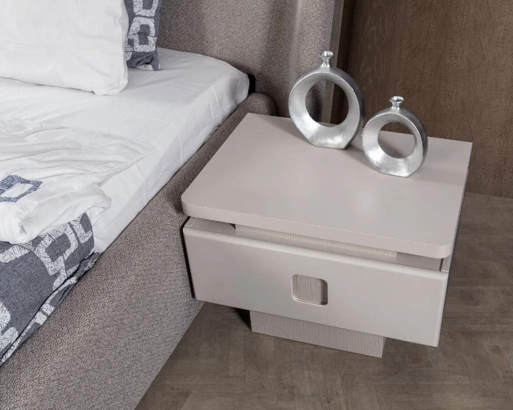 Almira Ebrar Bedroom Set (6 Pieces)[10].webp