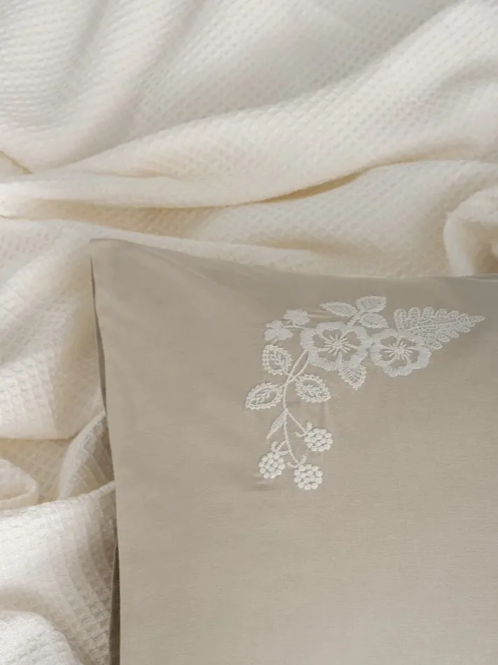 Cadis Cream Spin Double Bedding Set[3].webp