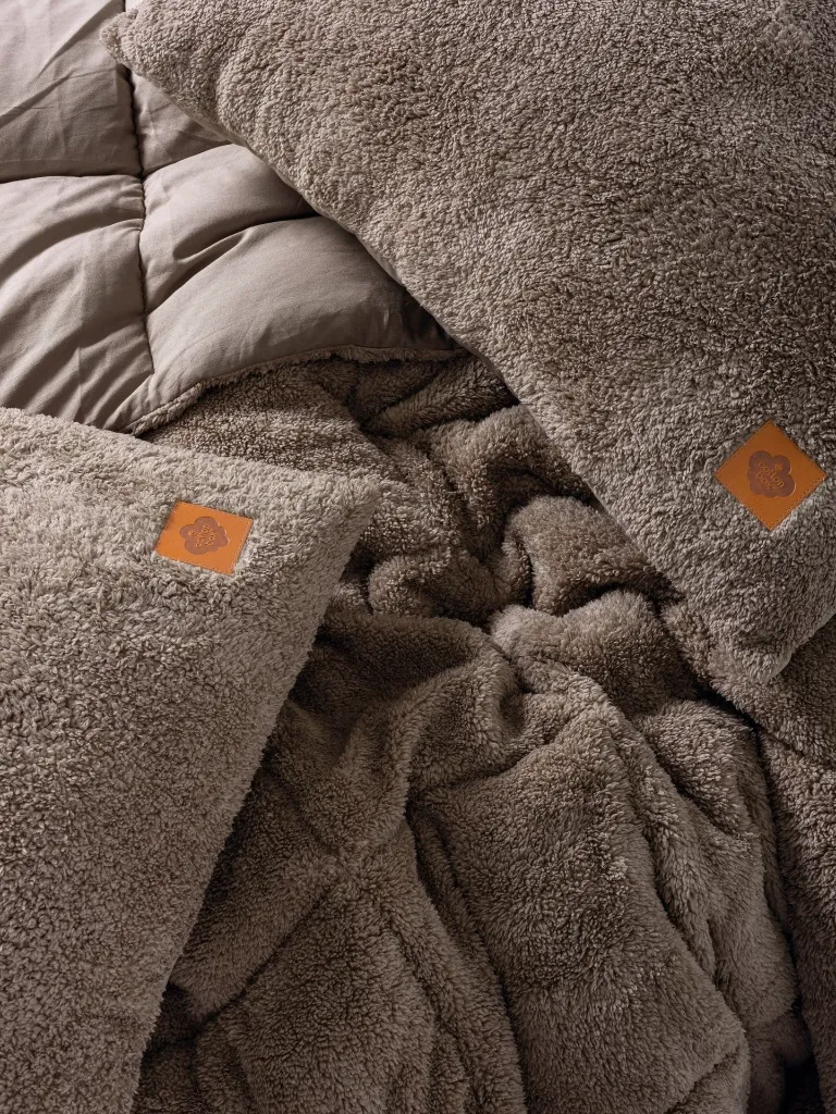 Double Plush Duvet Set Beige[2].webp
