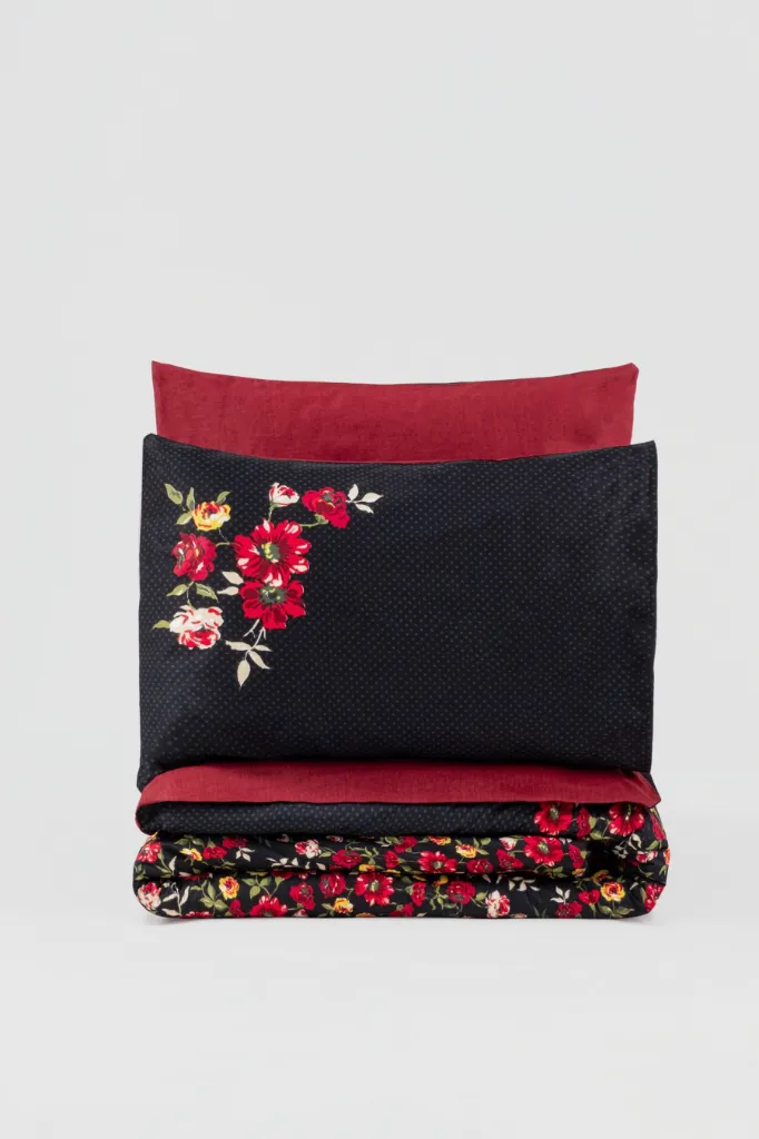 Feminine Double Duvet Cover Set Desire Red[3].webp