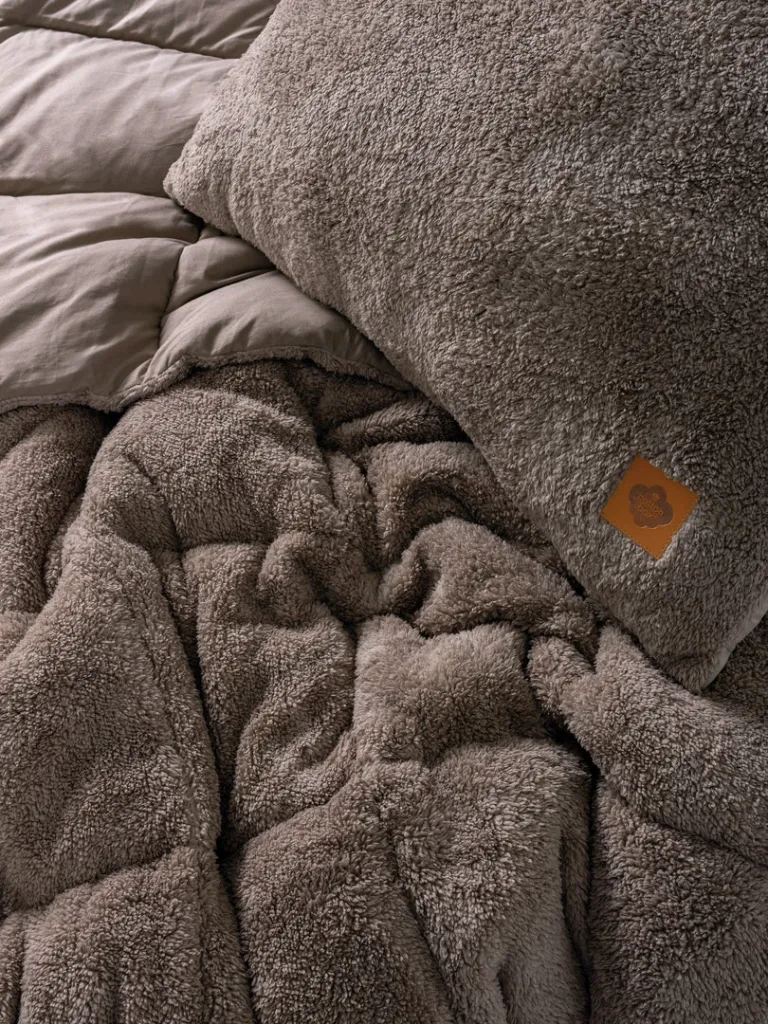 Single Plush Duvet Set Beige[3].webp