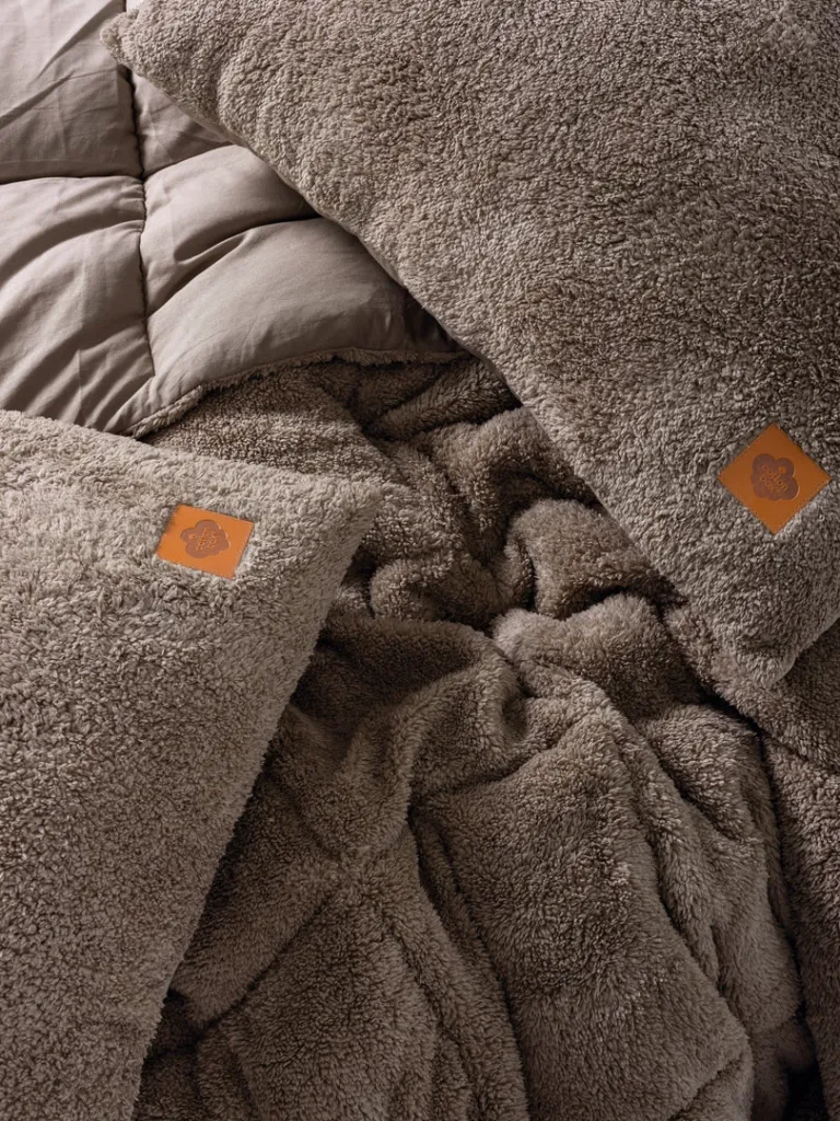 Single Plush Duvet Set Beige[2].webp