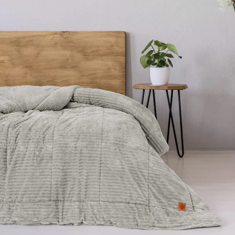 Wave Double Quilt Gray